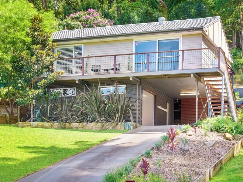 Peaceful Vista in Sought After Valley View Location 