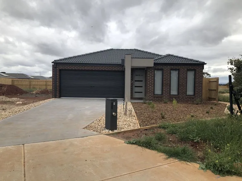 Brand New Home In Riverina Estate!