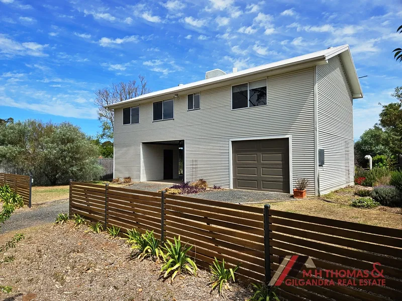 Modern Living with Picturesque Views