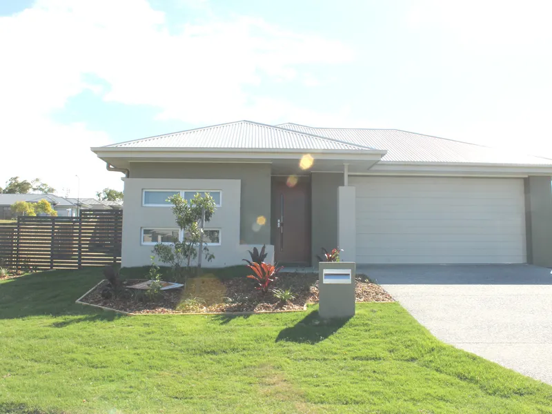 LOW MAINTENANCE AND CONVENIENT LIVING