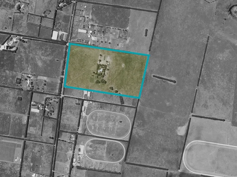 40 ACRES OF PURE LIFESTYLE