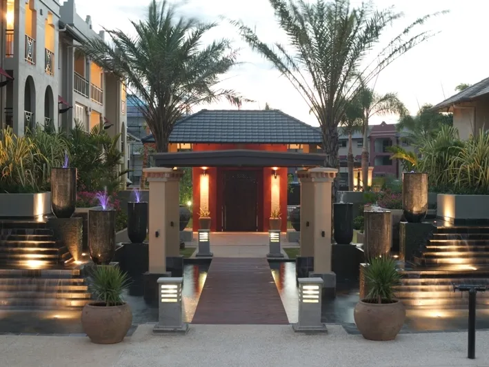 Resort Style Living - Only Minutes to Cairns CBD - Fully Furnished!