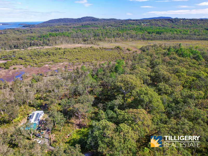 LARGE 1771m2 BLOCK CLOSE TO WATERFRONT