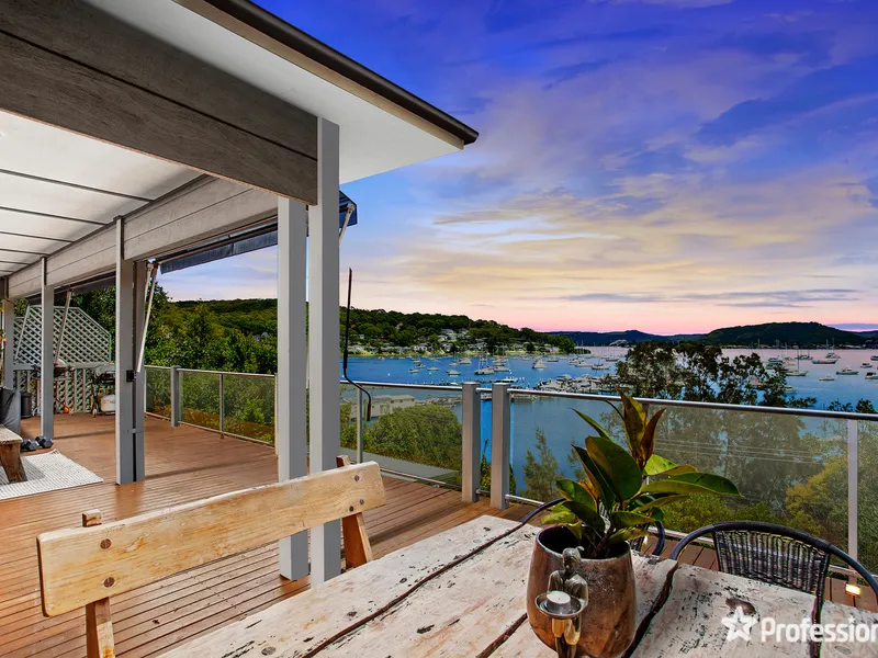 Sparkling water views, superb dress circle waterside home