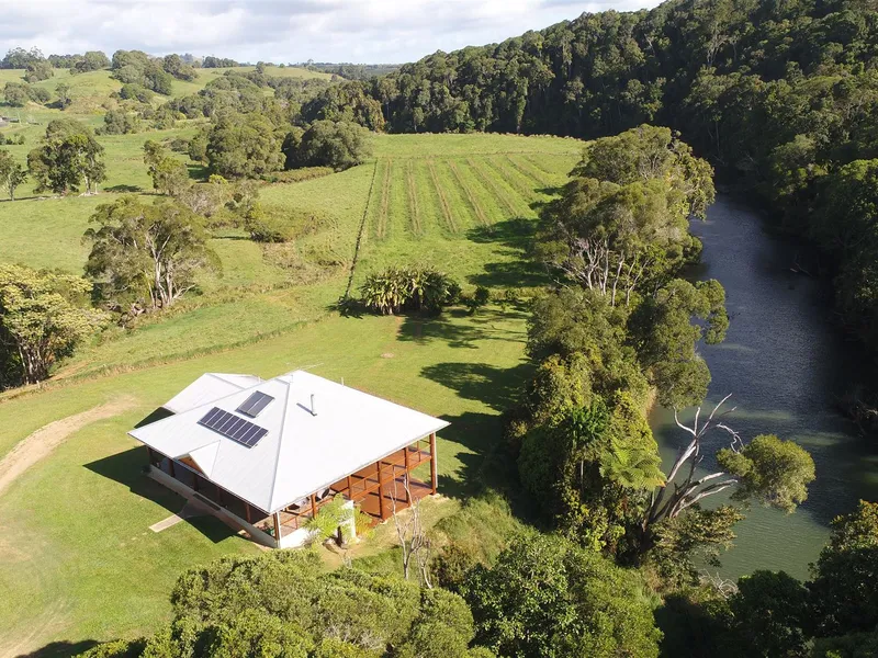 Blue Ribbon Tableland Lifestyle and Grazing