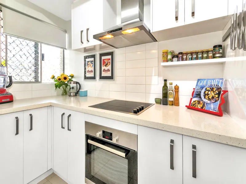 Maylands Retreat: Ground Floor Opportunity: 15 minutes from Perth