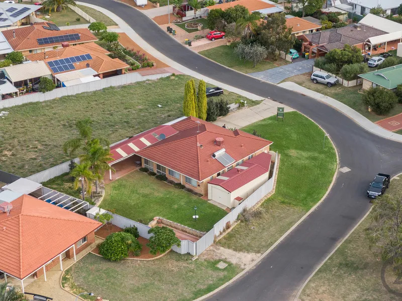 Family home, side access and workshop