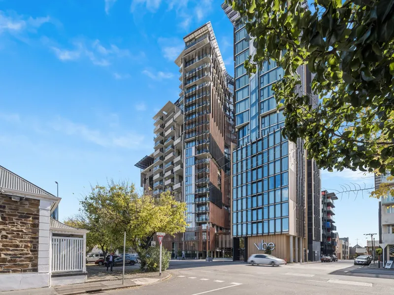 One-bedroom Adelaide unit with a car space and balcony!