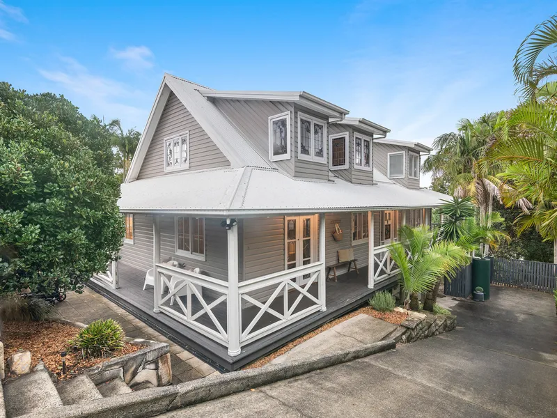Family home with country charm just minutes to Bateau Bay Beach