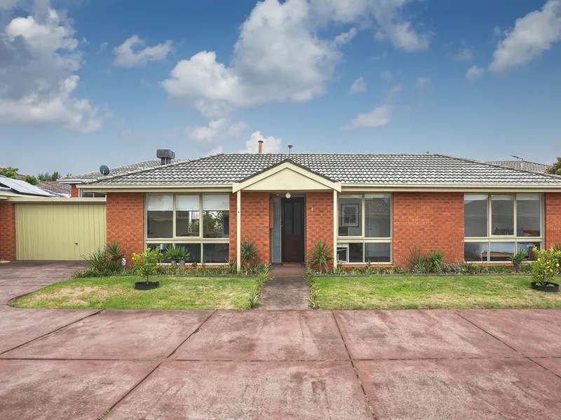 BEAUTIFULLY RENOVATED | LARGE UNIT | CLOSE TO SOUTHLAND SHOPS