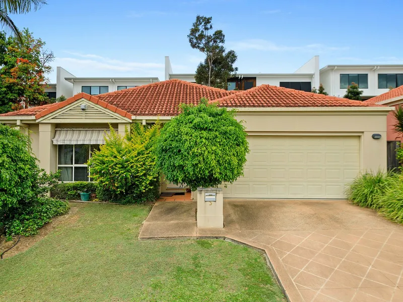 HOLE IN ONE HIDEAWAY (under contract - cancelled inspection) 