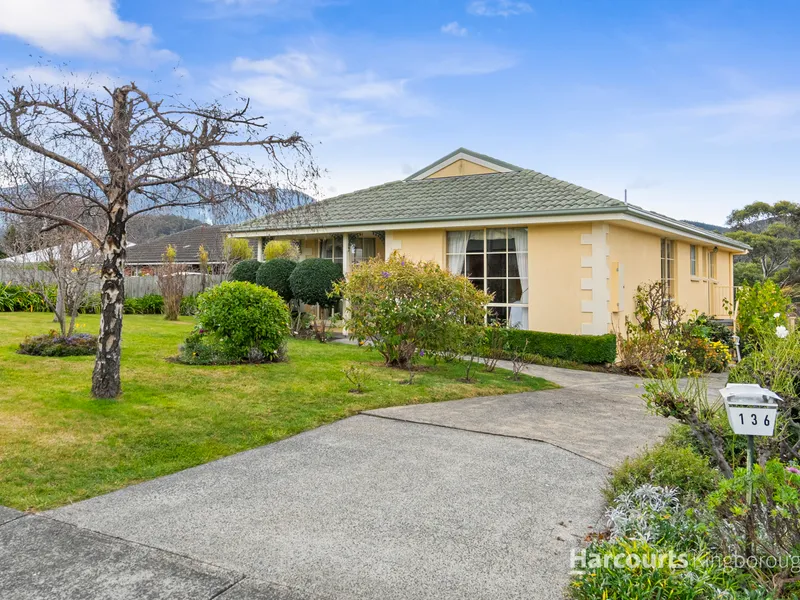Charming Sun-Filled Cottage