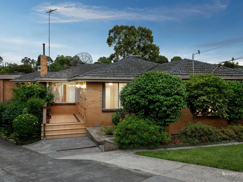 Serene Family Sanctuary on Large 1136sqm Allotment