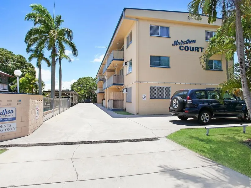 LOCKUP GARAGE, STORE ROOM & POOL