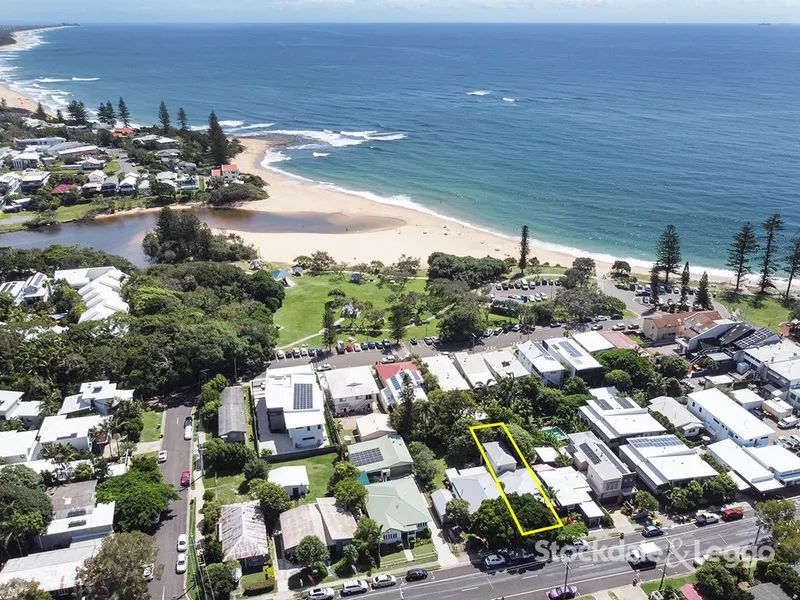 When Only Moffat Beach Will Do