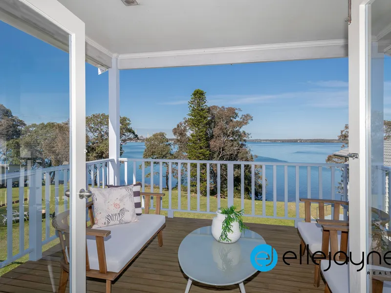 ELEVATED WATERFRONT WITH AMAZING VIEWS ON 1,326M2 BLOCK ADJACENT TO TRINITY POINT – LAKE MACQUARIE