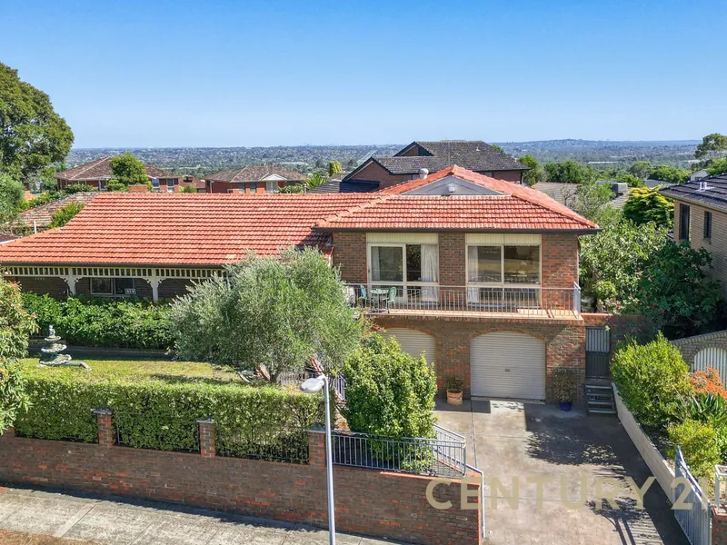 A Quality Build & Great Location!
