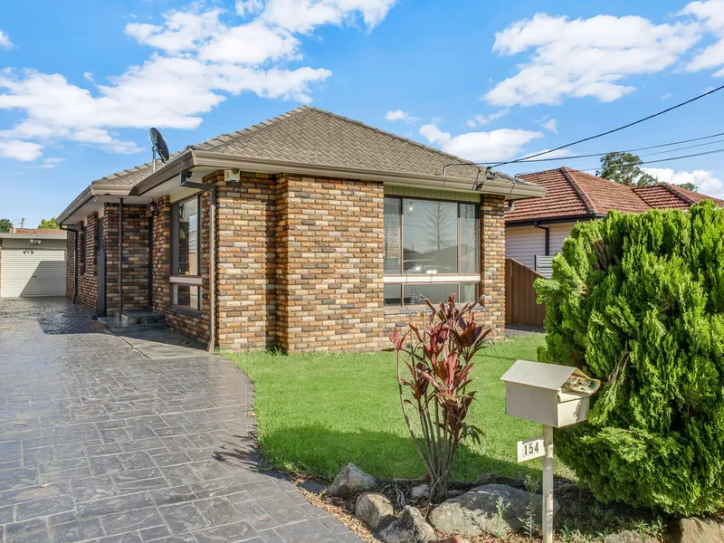 Brick Home in Ideal Location!