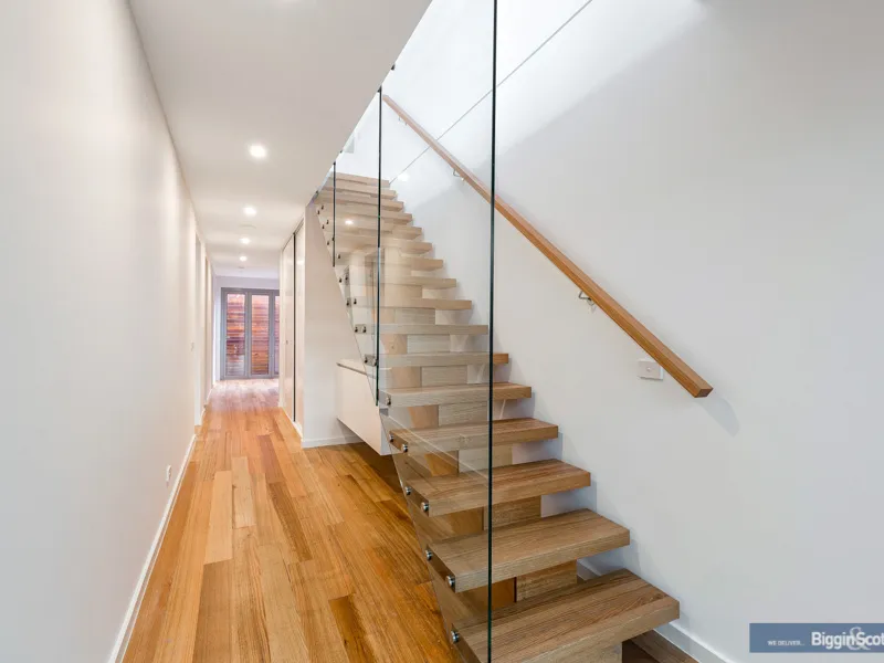 WITHIN ARMS REACH TO TRAINS & COFFEE – WHAT  A WAY TO START THE DAY!