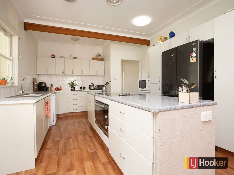 Three Bedroom Home in Quiet Street