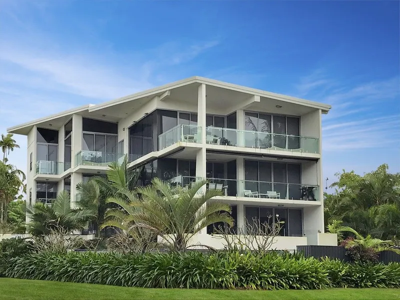 Perfectly Positioned Penthouse