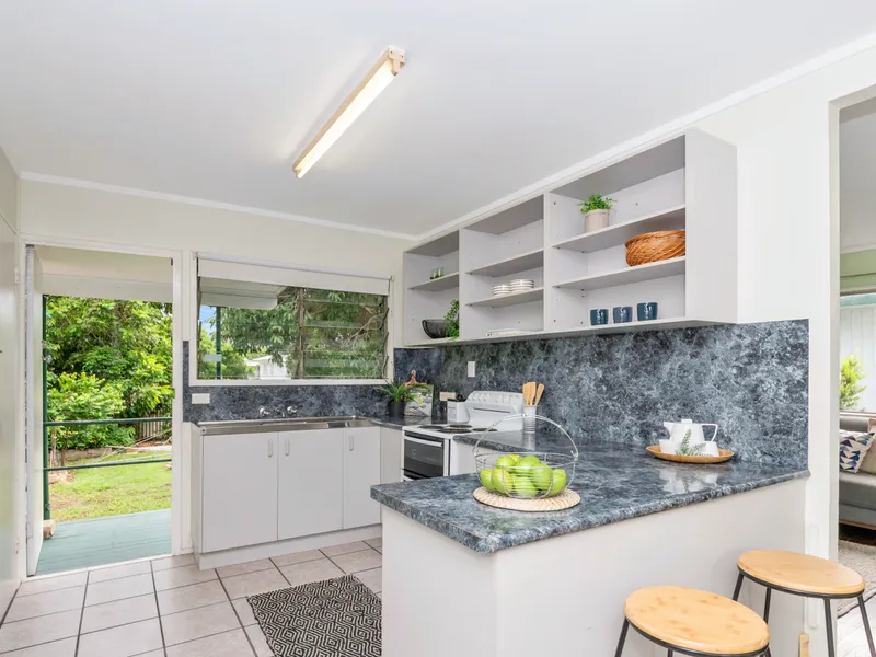 Vacant and Ready To Move Into Now !!!