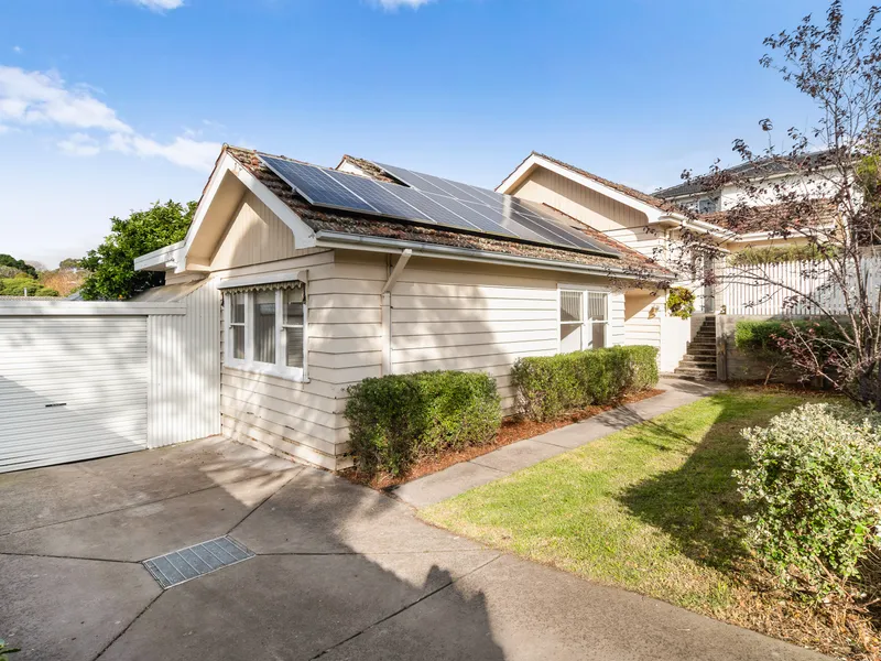 Gorgeous Renovated Weatherboard Charmer Close to Everything, FHS Zone