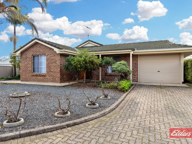 Neat and tidy 2 bedroom unit!