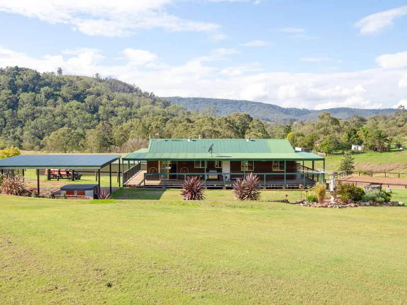 HORSE LOVERS PARADISE with everything for the equine enthusiast