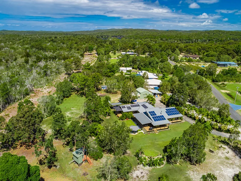 Divine Home On Acreage At The Coast With River Access