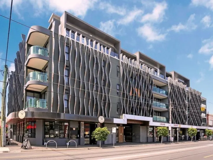 Joulia Apartment on Lygon Street - At Below Market Rent!