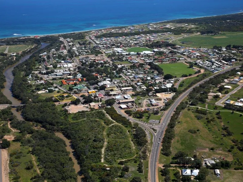 30 Hunts Road Dongara $189,000