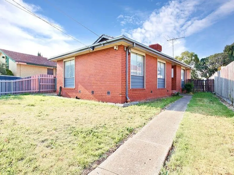 3 bedrooms fully renovated house