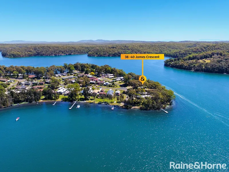 PREMIUM WATERFRONT LIVING