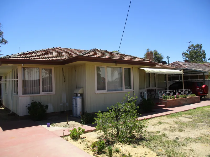 ****** IMMACULATE HOME ******