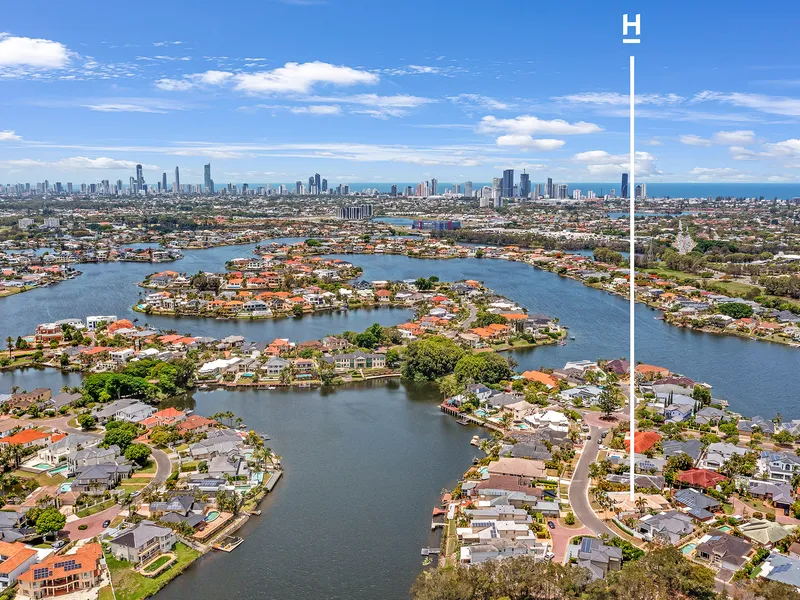 Tropical Oasis - A Generous 3 Bedroom + Study Home in the Prestigious Moorings Estate