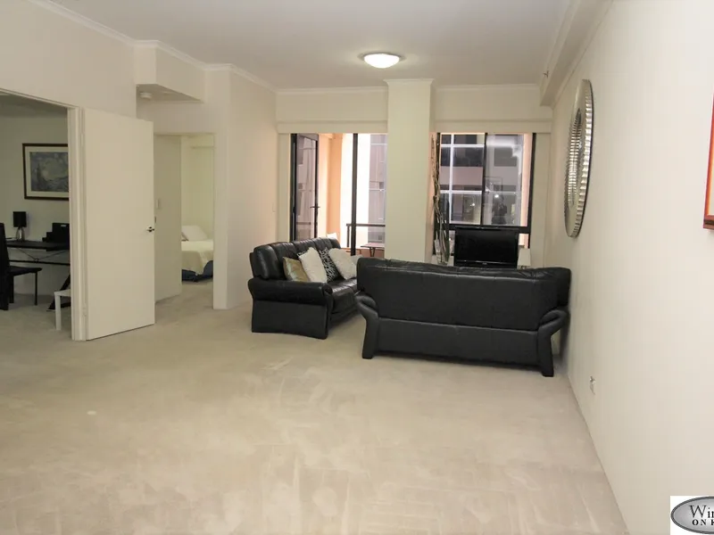 Fully Furnished Huge One Bedroom + 2nd Room + Balcony in Sydney CBD