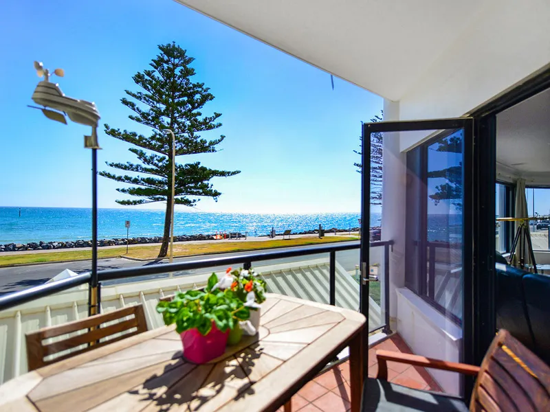 *TEMPORARILY WITHDRAWN* ABSOLUTE BEACH FRONTAGE!  SENSATIONAL VIEWS, BALCONY AREA, MASTER BEDROOM HAS STUNNING OUTLOOK