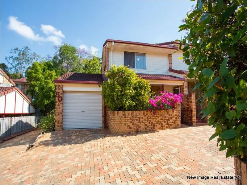 2 Bedroom Townhouse in Secure Complex 