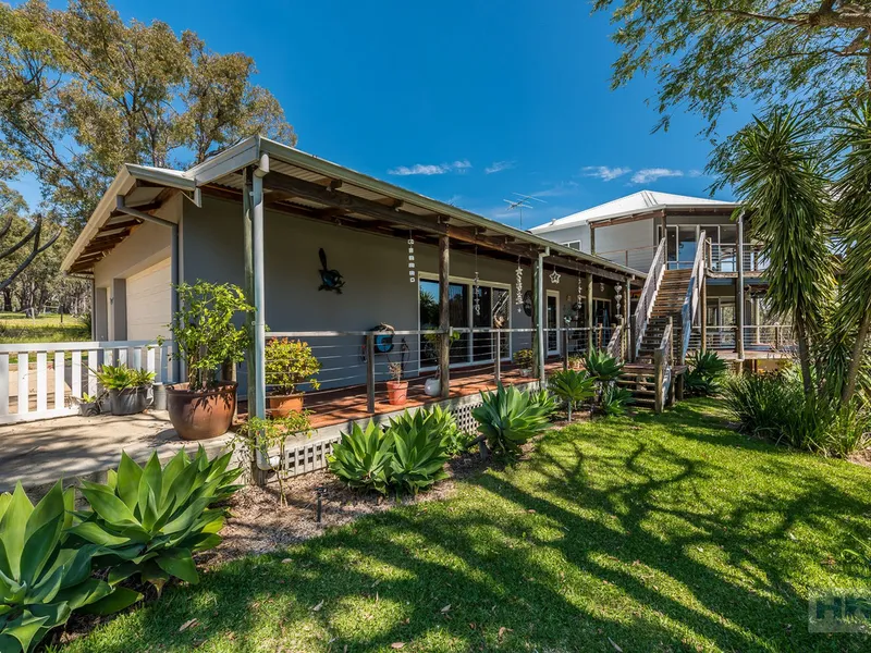 Luxury Estate in Chittering Valley!