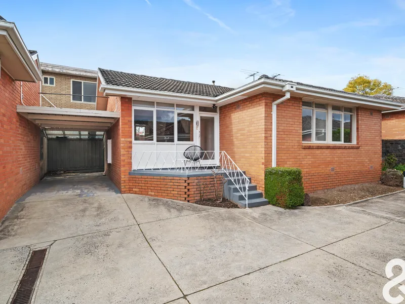 PERFECT START IN A GREAT LIFESTYLE LOCATION