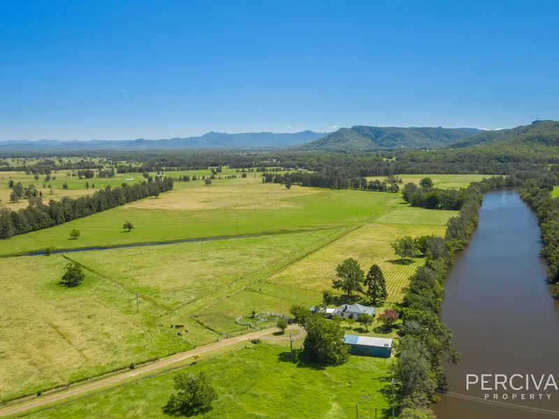 Federation Riverfront Home on 39.12 Ha / 96 Acres