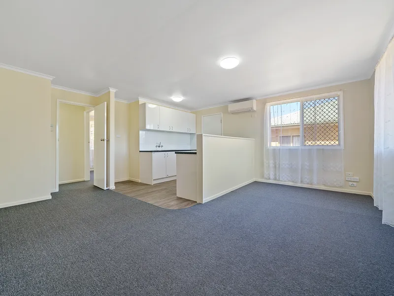 Get This Entire Duplex - Forecast: 5.6% Gross Rent Return Yearly