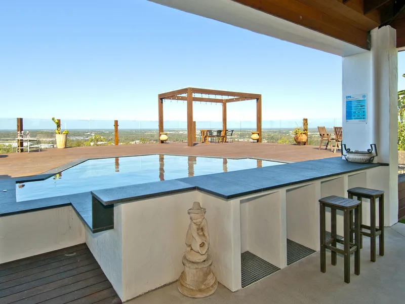 Hidden hilltop Tuscan paradise with pool