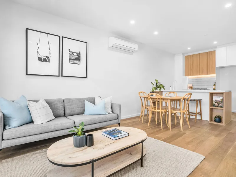 Quiet Secure One Bedroom Apartment