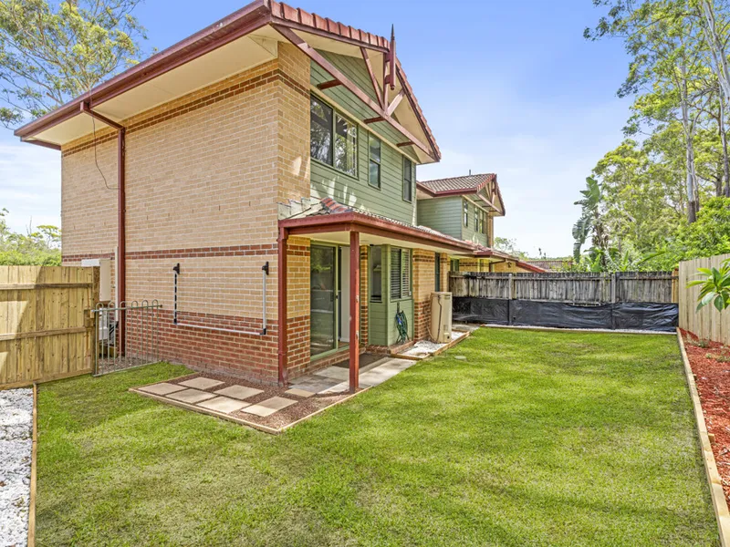Renovated Townhouse - Vacant Possession - Strong Rental Return