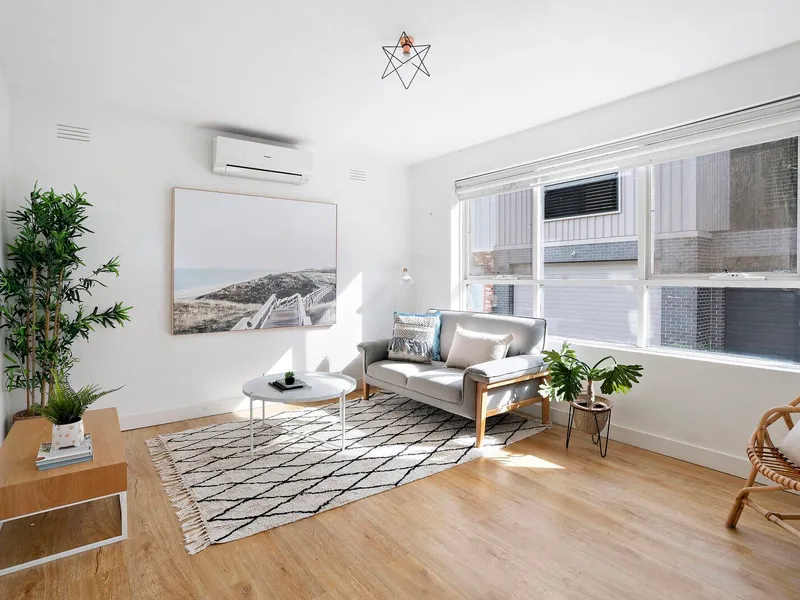 Renovated St Kilda Living