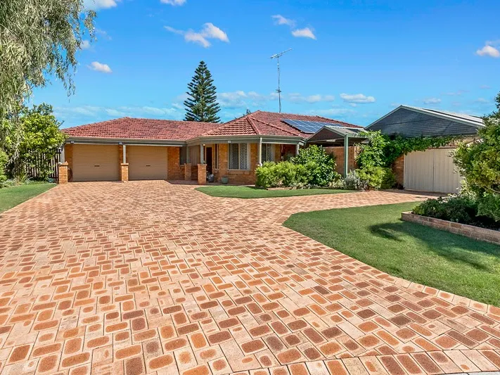 HOME OPEN CANCELLED UNDER OFFER IN 8 DAYS PERFECT FAMILY HOME WITH SPARKLING POOL.