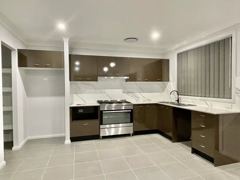 Brand New 3 Bedroom House in Leppington for Rent