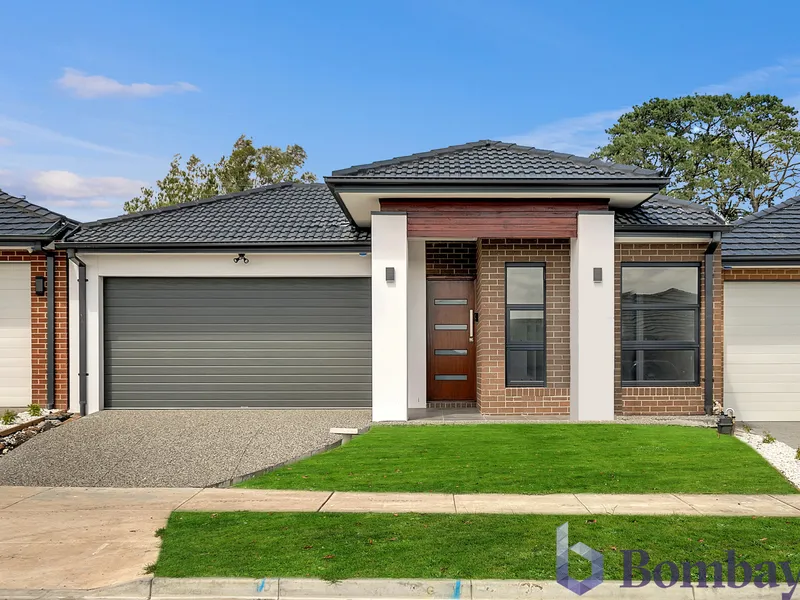 BRAND NEW QUALITY HOME!!! 